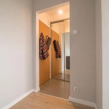 Ξενοδοχείο Rent Like - Legnicka 24 Βρότσλαβ